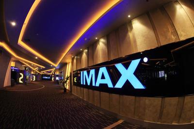 为准备复市,上海的电影院做了件全国首创的事
